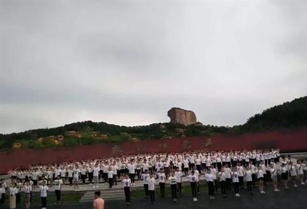 承德騰飛職業(yè)技術(shù)專修學院的一天——7月28日